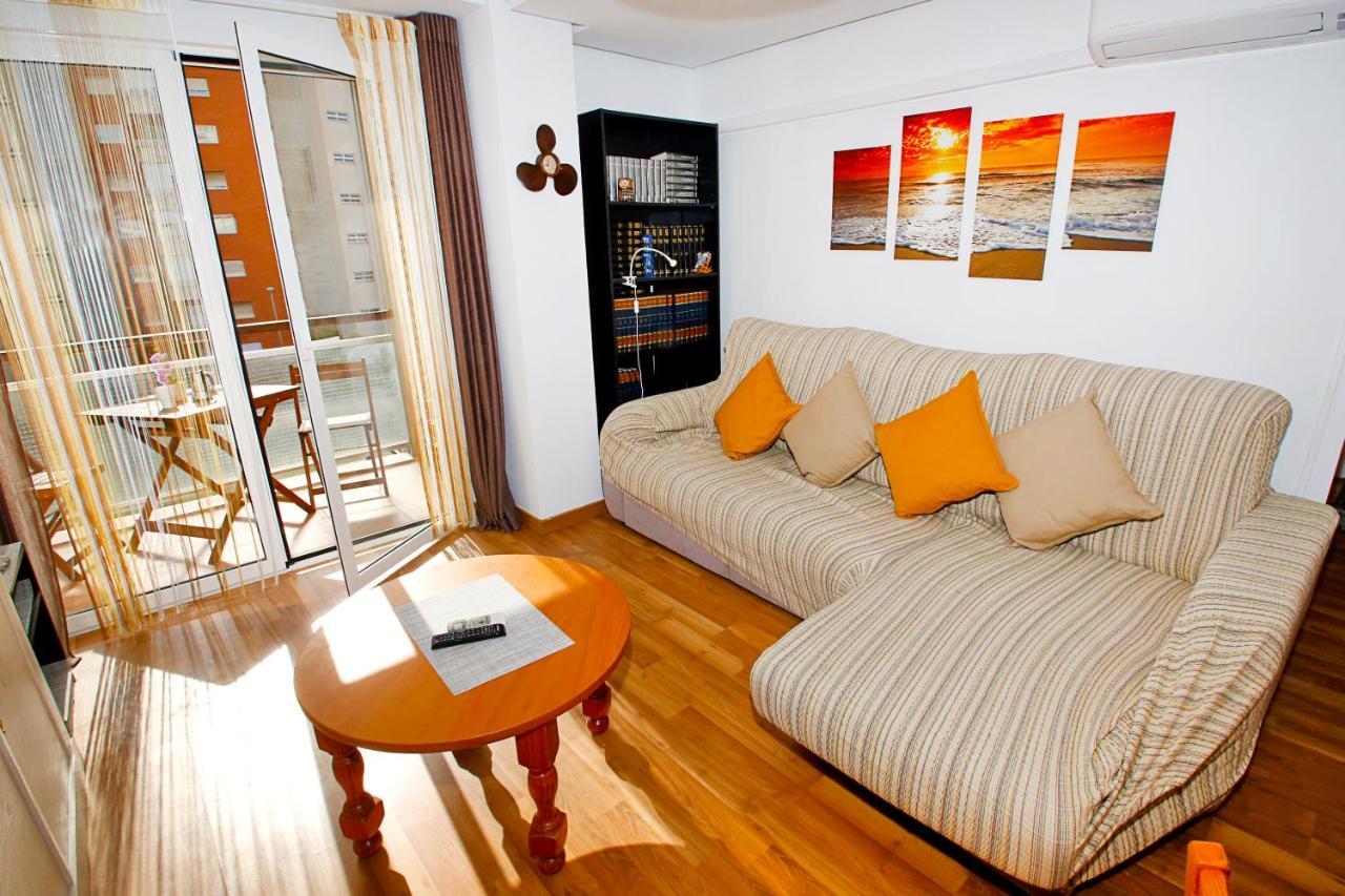 Turina Apartment -Ac Near Beach Alicante Dış mekan fotoğraf